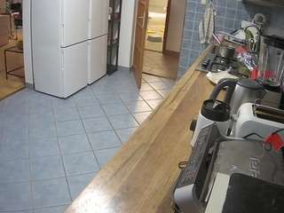 voyeurcam-julmodels-kitchen