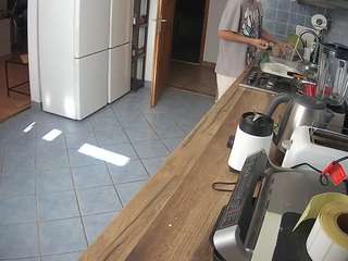voyeurcam-julmodels-kitchen