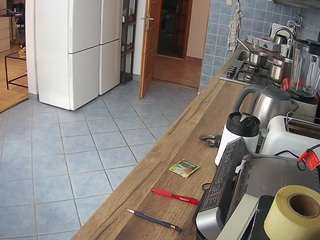 voyeurcam-julmodels-kitchen