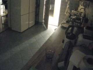voyeurcam-julmodels-kitchen