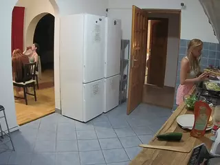 Julmodels Kitchen's Live Sex Cam Show