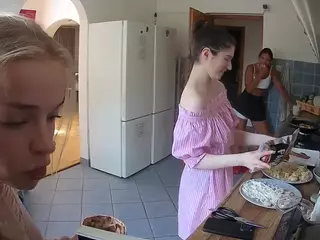 Julmodels Kitchen's Live Sex Cam Show