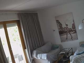 camsoda voyeurcam-julmodels-living-1