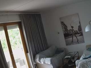 camsoda voyeurcam-julmodels-living-1