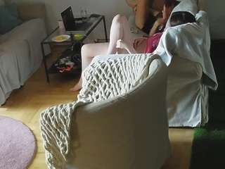 Gro E Nackte Titen camsoda voyeurcam-julmodels-living-1