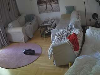 Voyeur House T camsoda voyeurcam-julmodels-living-1