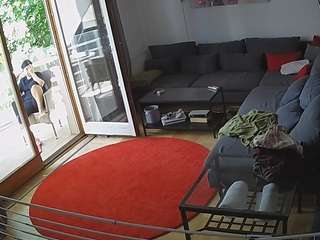 voyeurcam-julmodels-living-1 webcam
