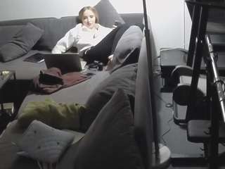 voyeurcam-julmodels-living-1 camsoda