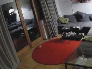 voyeurcam-julmodels-living-1