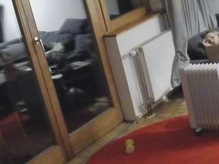 voyeurcam-julmodels-living-1