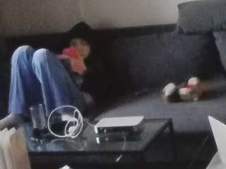 voyeurcam-julmodels-living-1 camsoda