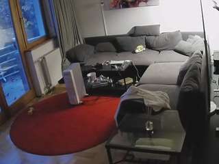 voyeurcam-julmodels-living-1