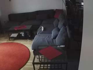 voyeurcam-julmodels-living-1