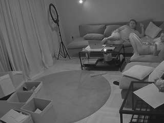 voyeurcam-julmodels-living-1