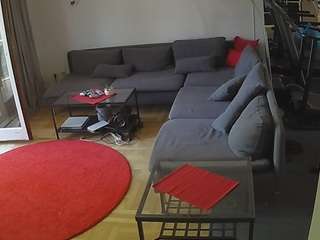 voyeurcam-julmodels-living-1