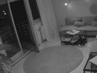 voyeurcam-julmodels-living-1