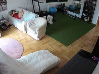 Voyeurcam-julmodels-living-2