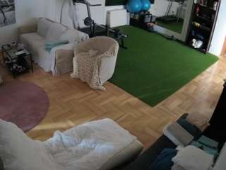 voyeurcam-julmodels-living-2