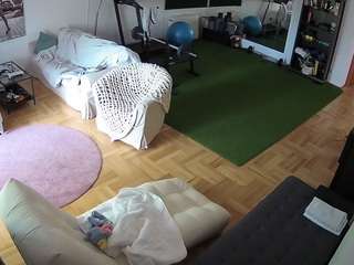 camsoda voyeurcam-julmodels-living-2