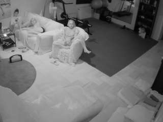 Live Cam Models camsoda voyeurcam-julmodels-living-2