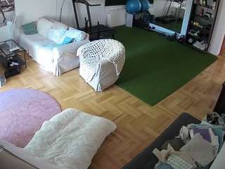 Free Live Cam Models camsoda voyeurcam-julmodels-living-2