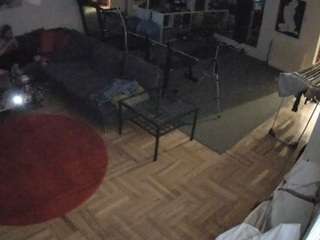 voyeurcam-julmodels-living-2