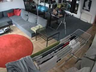 voyeurcam-julmodels-living-2