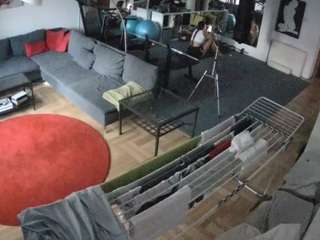 voyeurcam-julmodels-living-2