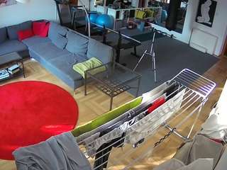 voyeurcam-julmodels-living-2