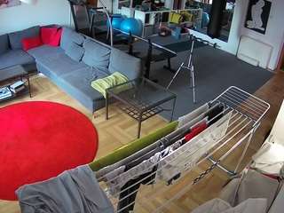 voyeurcam-julmodels-living-2