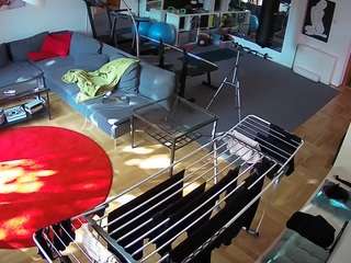 voyeurcam-julmodels-living-2
