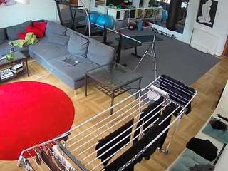 voyeurcam-julmodels-living-2