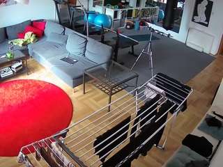 voyeurcam-julmodels-living-2