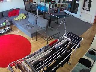 voyeurcam-julmodels-living-2