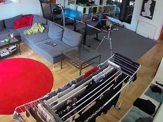 voyeurcam-julmodels-living-2