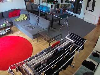 voyeurcam-julmodels-living-2