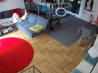 voyeurcam-julmodels-living-2