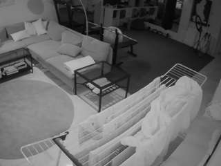voyeurcam-julmodels-living-2