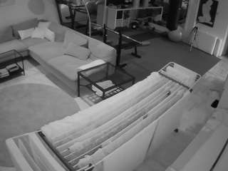 voyeurcam-julmodels-living-2