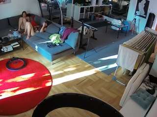 voyeurcam-julmodels-living-2