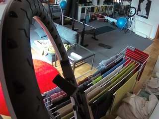 voyeurcam-julmodels-living-2