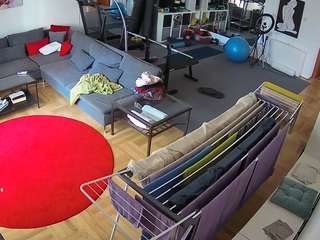 voyeurcam-julmodels-living-2