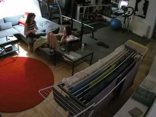 voyeurcam-julmodels-living-2 webcam