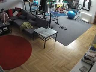 voyeurcam-julmodels-living-2