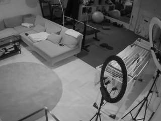 voyeurcam-julmodels-living-2