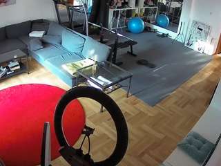 voyeurcam-julmodels-living-2