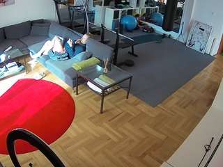 voyeurcam-julmodels-living-2
