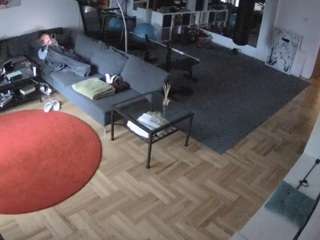 voyeurcam-julmodels-living-2