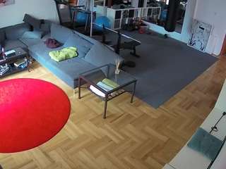 voyeurcam-julmodels-living-2 camsoda