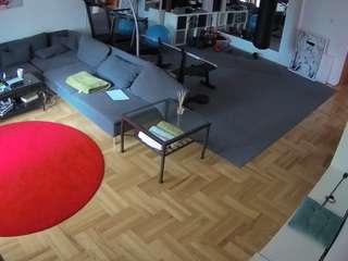 voyeurcam-julmodels-living-2